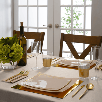 Square Coupe Linen • Gold Plastic Plates | 10 Pack